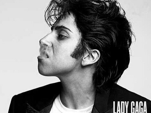Lady Gaga lại hóa nam nhi